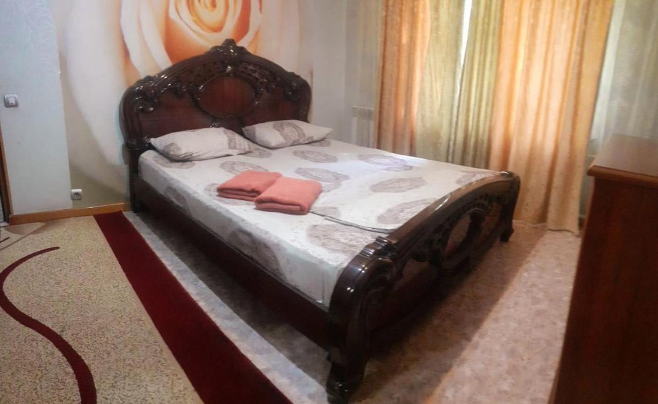 Иляева 66 Парк Кен Баба Shymkent Luaran gambar