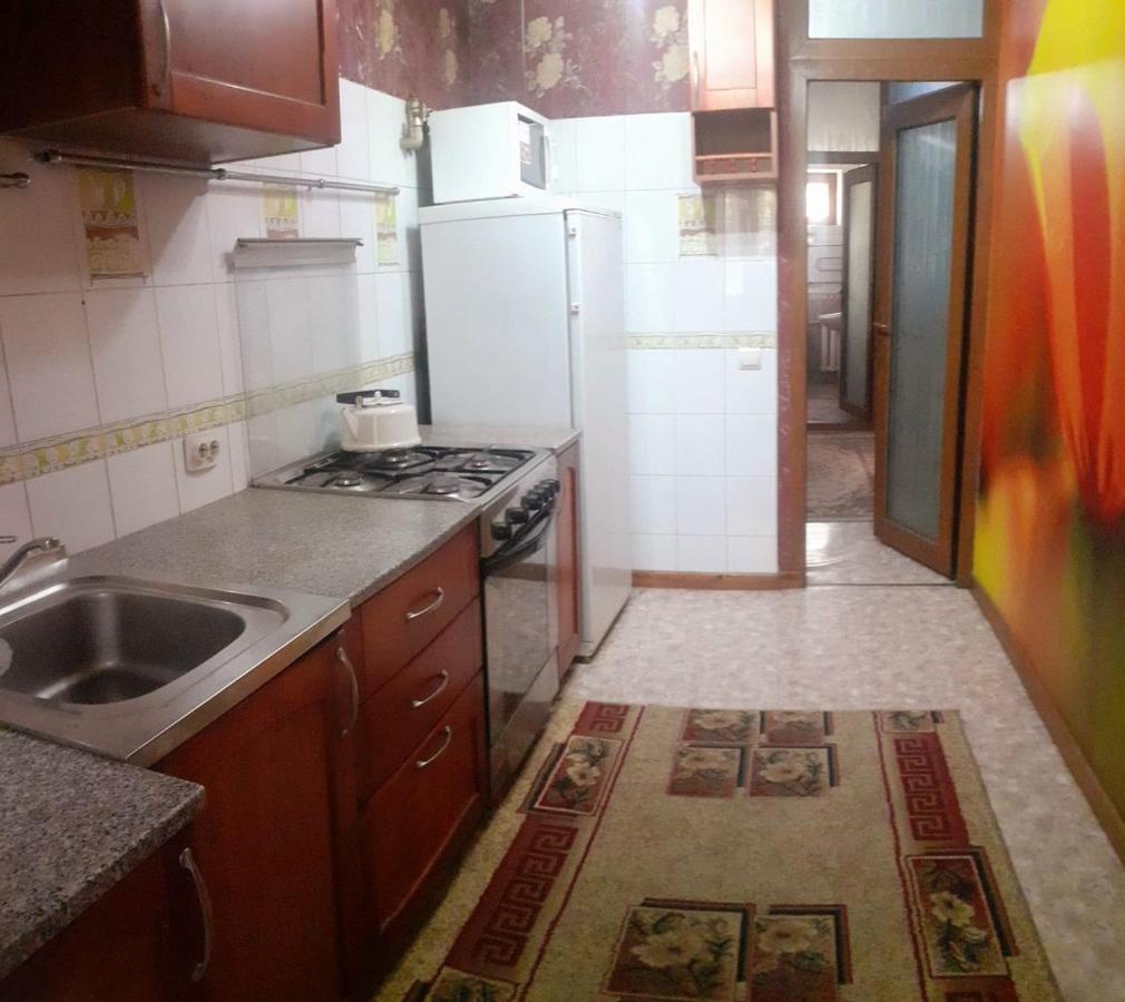 Иляева 66 Парк Кен Баба Shymkent Luaran gambar