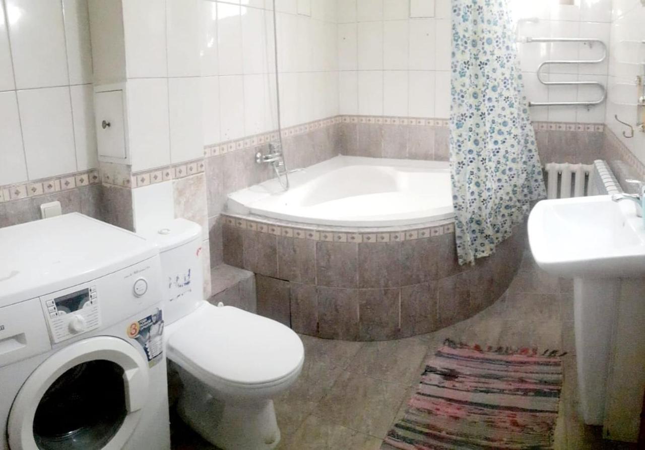 Иляева 66 Парк Кен Баба Shymkent Luaran gambar